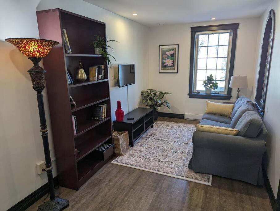 캐닝 Beautiful River View Apt In Wine Country 아파트 외부 사진