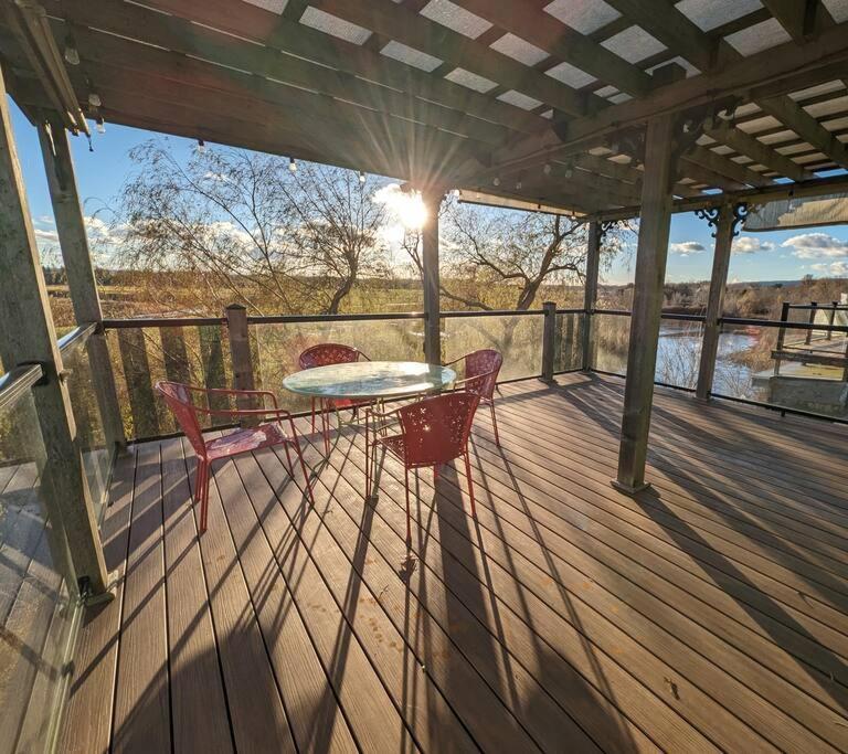 캐닝 Beautiful River View Apt In Wine Country 아파트 외부 사진